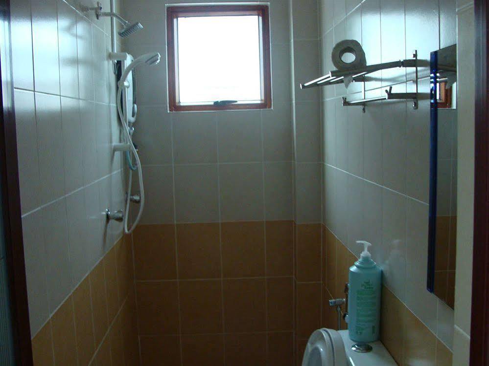 Homestay White House